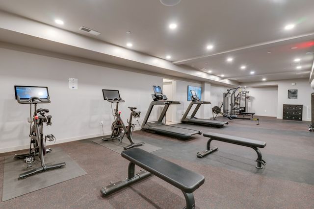 635 7th Ave S Apt 406, Nashville, TN 37203