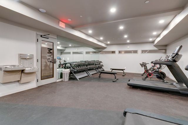 635 7th Ave S Apt 406, Nashville, TN 37203