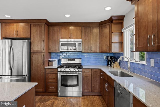 330 CRANFORD RD, Cherry Hill, NJ 08003