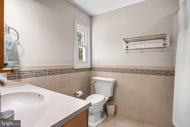 330 CRANFORD RD, Cherry Hill, NJ 08003