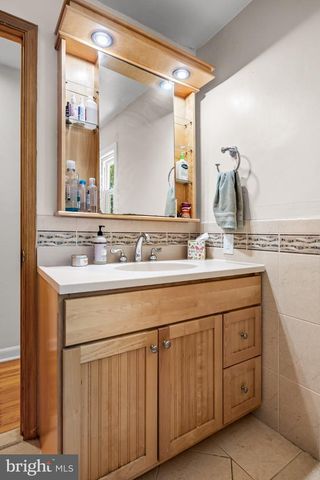 330 CRANFORD RD, Cherry Hill, NJ 08003