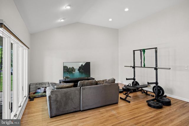 330 CRANFORD RD, Cherry Hill, NJ 08003