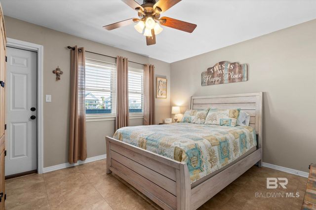 331 E 1st Avenue 101, Gulf Shores, AL 36535