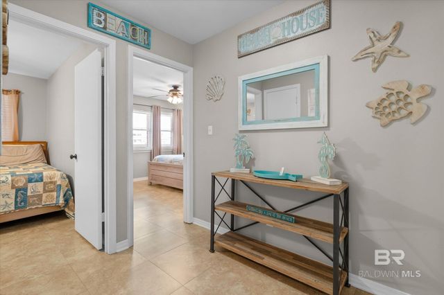 331 E 1st Avenue 101, Gulf Shores, AL 36535