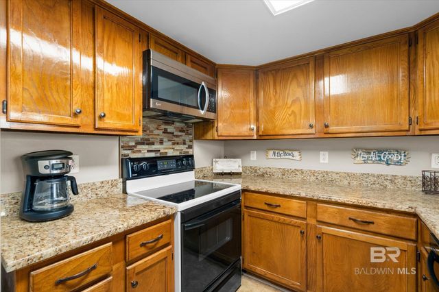 331 E 1st Avenue 101, Gulf Shores, AL 36535