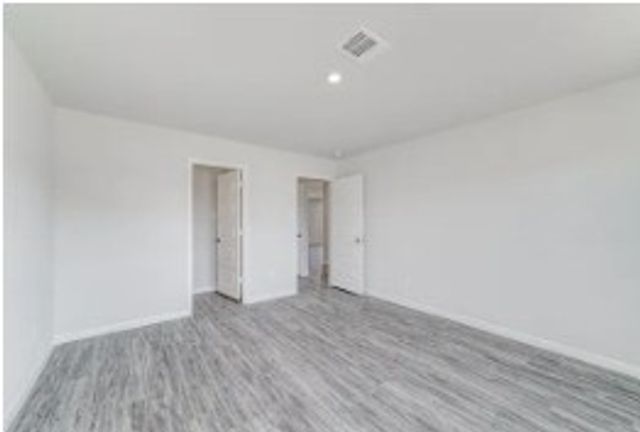 310 Maxine Court, Milford, TX 76670