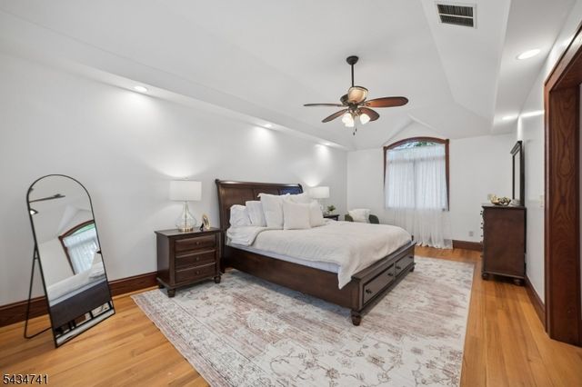3811 Park Ave, Edison Twp., NJ 08820