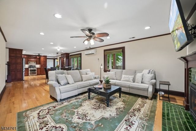 3811 Park Ave, Edison Twp., NJ 08820