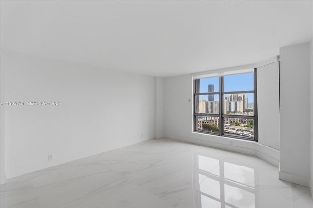 19101 NE 36th Ct 1811, Aventura, FL 33180