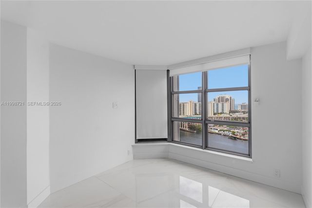 19101 NE 36th Ct 1811, Aventura, FL 33180