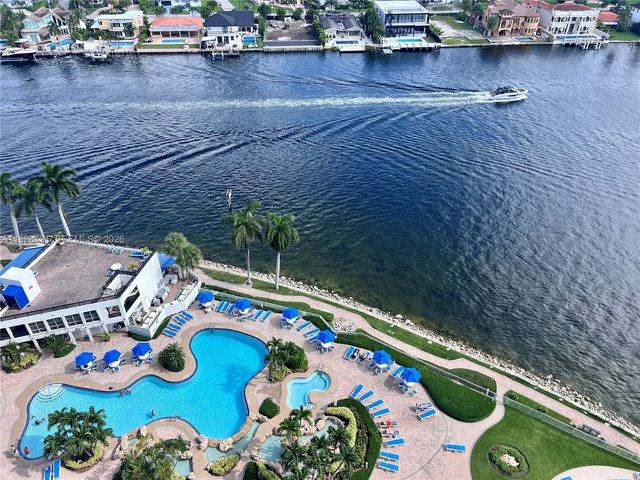 19101 NE 36th Ct 1811, Aventura, FL 33180