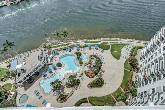 19101 NE 36th Ct 1811, Aventura, FL 33180