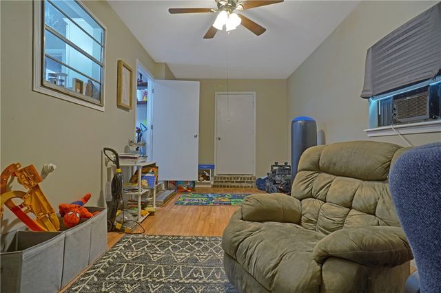 1505 S Boston Place, Russellville, AR 72801