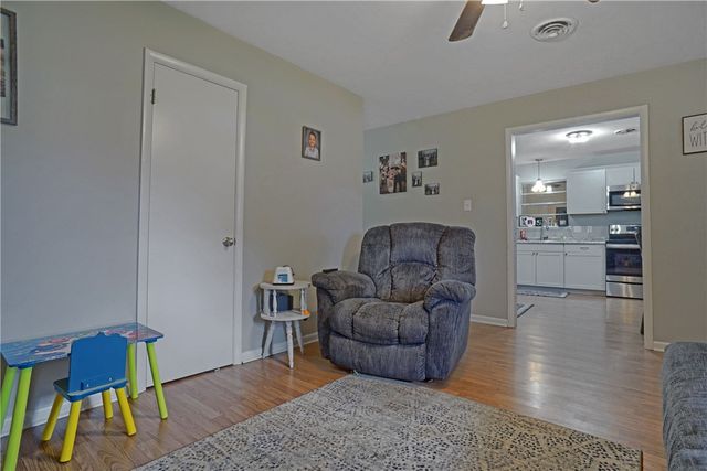 1505 S Boston Place, Russellville, AR 72801