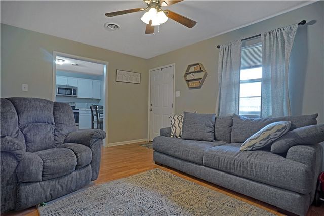 1505 S Boston Place, Russellville, AR 72801