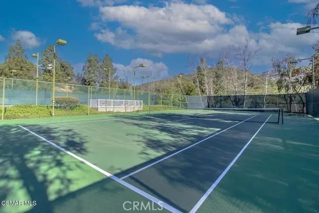 5837 Oak Bend Ln 311, Oak Park, CA 91377