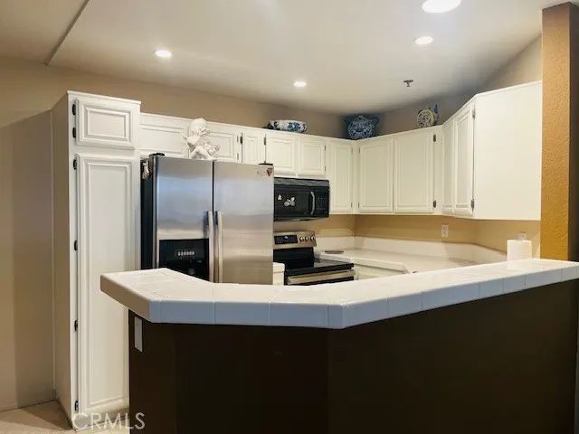 5837 Oak Bend Ln 311, Oak Park, CA 91377