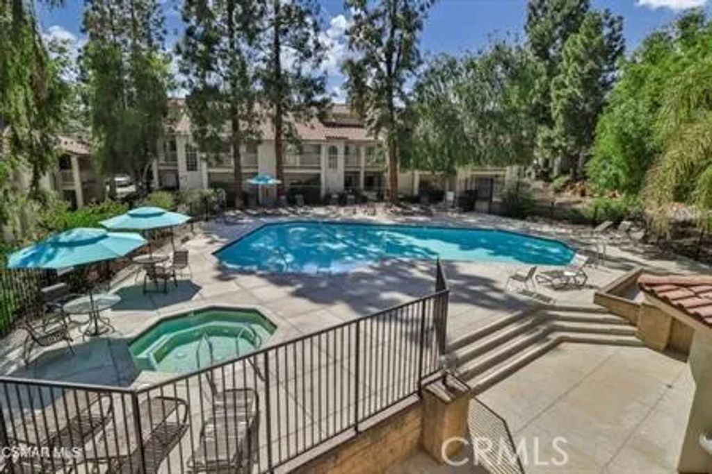 5837 Oak Bend Ln 311, Oak Park, CA 91377