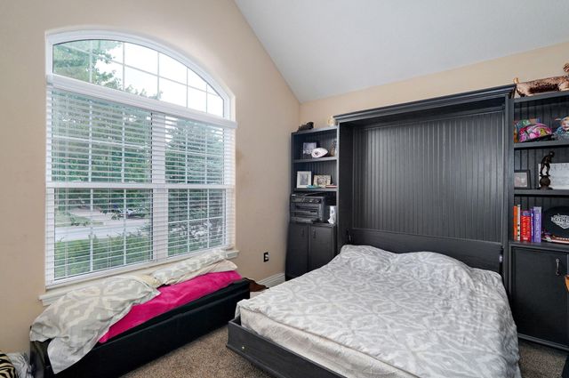 3862 W Vincent Drive, Springfield, MO 65810