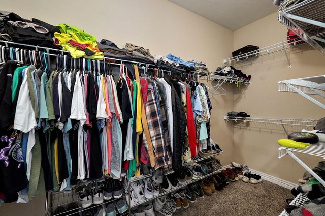 3862 W Vincent Drive, Springfield, MO 65810