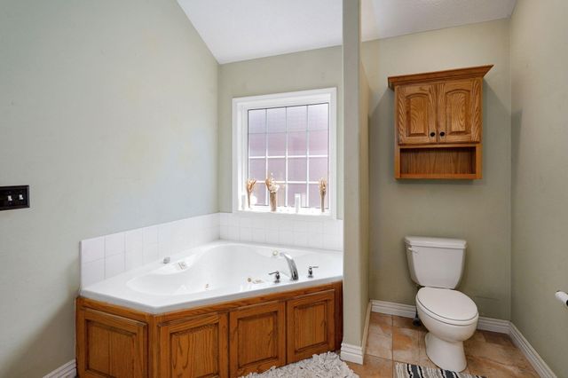 3862 W Vincent Drive, Springfield, MO 65810