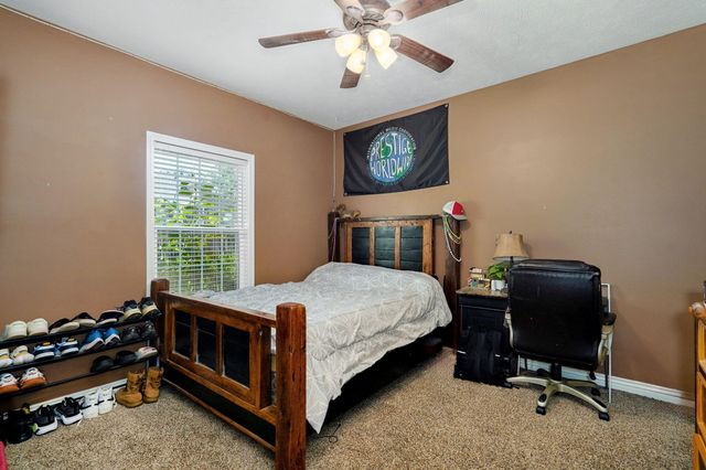 3862 W Vincent Drive, Springfield, MO 65810