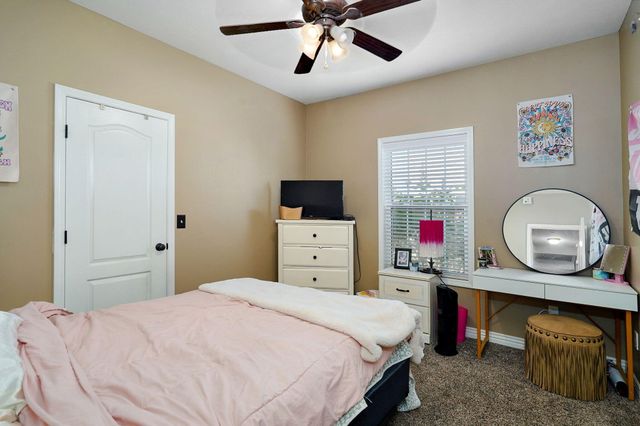 3862 W Vincent Drive, Springfield, MO 65810