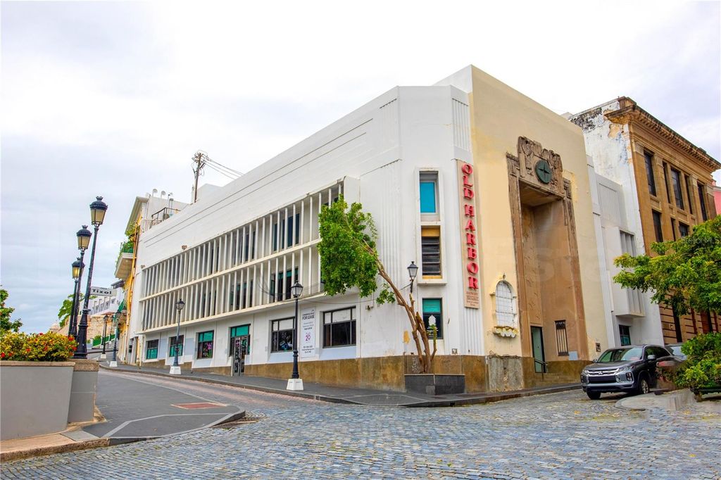 203 RECINTO SUR STREET 2, Old San Juan, PR 00901