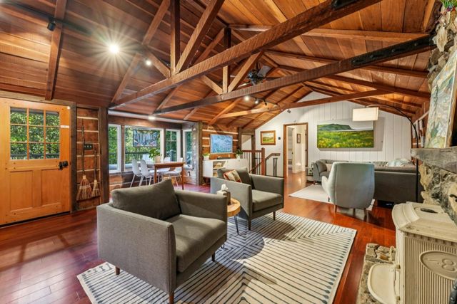 252 Blakewood Way, Redwood City, CA 94062
