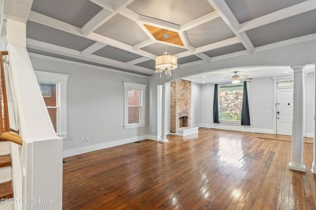 1332 S Floyd St, Louisville, KY 40208