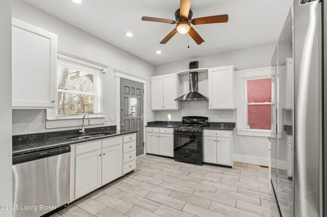 1332 S Floyd St, Louisville, KY 40208