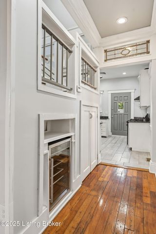 1332 S Floyd St, Louisville, KY 40208