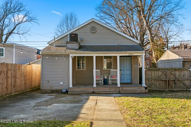 1332 S Floyd St, Louisville, KY 40208