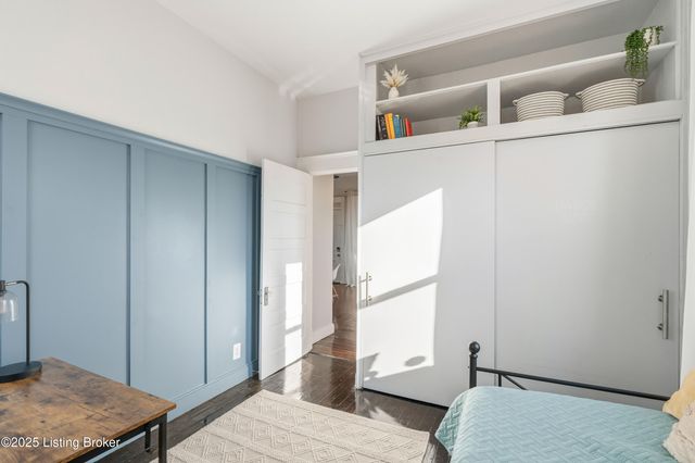 1332 S Floyd St, Louisville, KY 40208