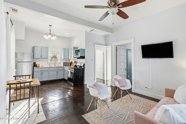 1332 S Floyd St, Louisville, KY 40208