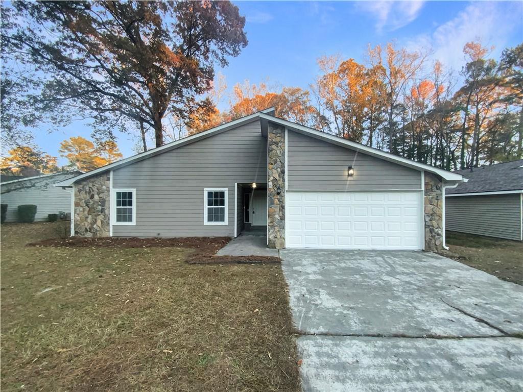 408 Park Ridge Circle, Riverdale, GA 30274