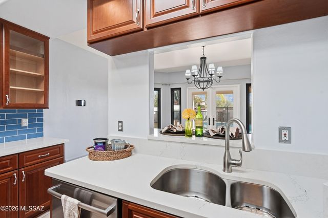 11292 N Quail Springs Place, Tucson, AZ 85737