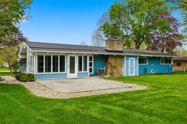 234 Park Street, Tecumseh, MI 49286
