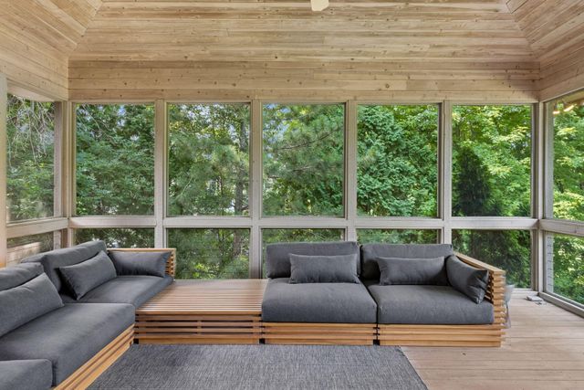 11566 Cedar Pass, Minnetonka, MN 55305