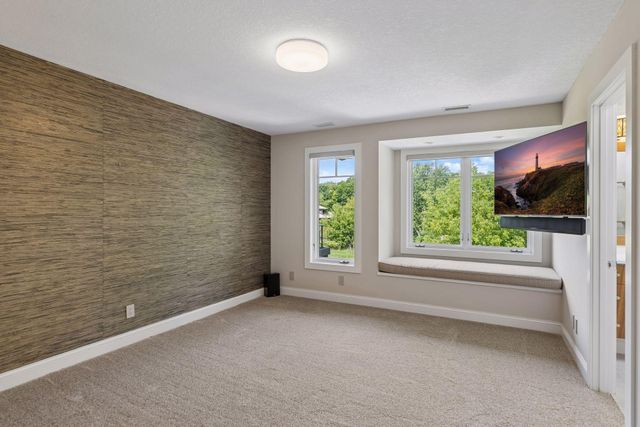 11566 Cedar Pass, Minnetonka, MN 55305