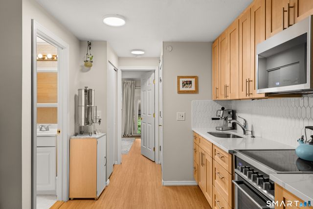 55 Porter Avenue 4A, Naugatuck, CT 06770