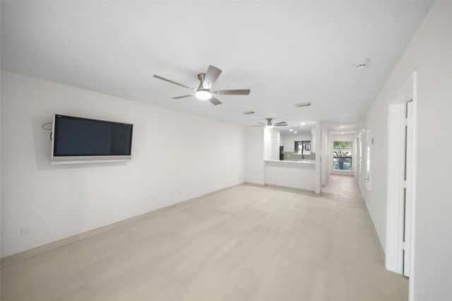 101 Lakeview Terrace D, Montgomery, TX 77356