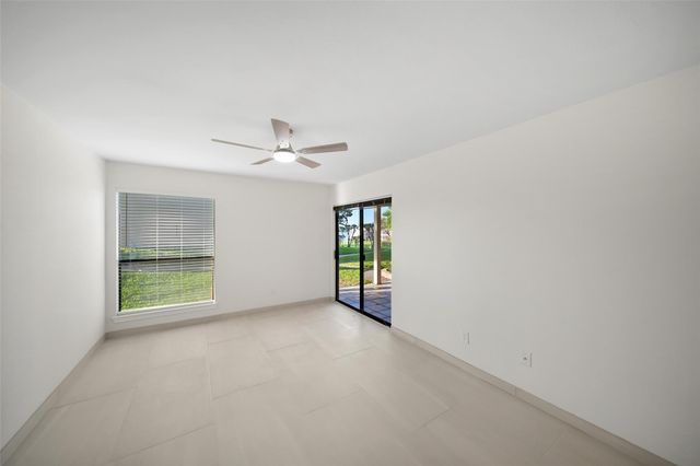 101 Lakeview Terrace D, Montgomery, TX 77356