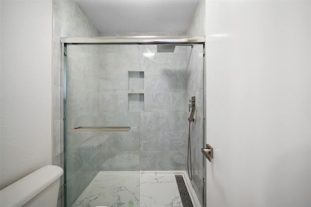 101 Lakeview Terrace D, Montgomery, TX 77356