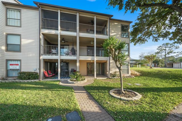 101 Lakeview Terrace D, Montgomery, TX 77356