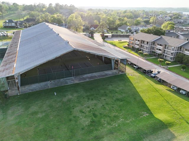 101 Lakeview Terrace D, Montgomery, TX 77356