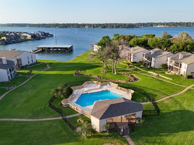 101 Lakeview Terrace D, Montgomery, TX 77356