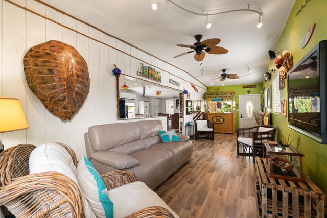 464 Bowie Lane, Key Largo, FL 33037