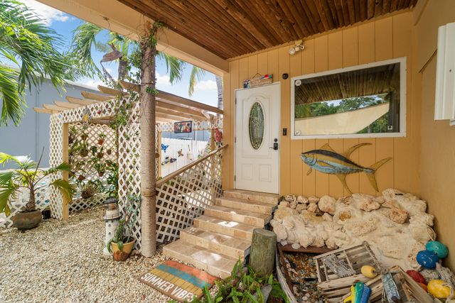 464 Bowie Lane, Key Largo, FL 33037