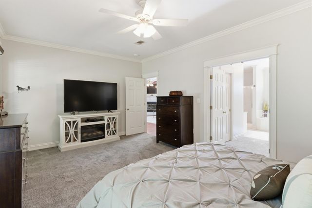 89 Twin Oaks Trace, Hattiesburg, MS 39402